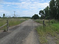 NSW - Frederickton - Third Ln old H1 enters private property (24 Feb 2010)